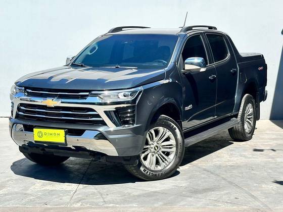 CHEVROLET S10 2.8 16V TURBO DIESEL HIGH COUNTRY CD 4X4 AUTOMÁTICO CHEVROLET S10 2.8 16V TURBO DIESEL HIGH COUNTRY CD 4X4 AUTOMÁTICO